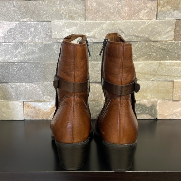 Clarks Women's Maymie Skye Boot (50) - Picture 6 of 14